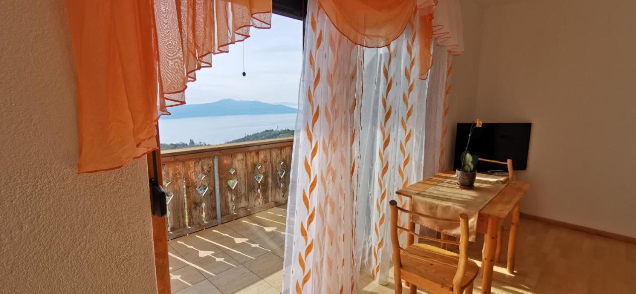 Villa Bora Moscenicka Draga Bed&Breakfast Мошценице Екстериор снимка